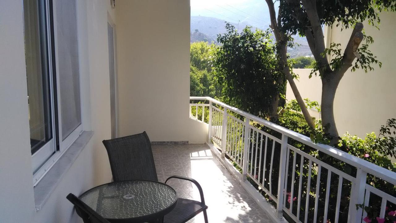 Marilen Apartman Livádia Szoba fotó