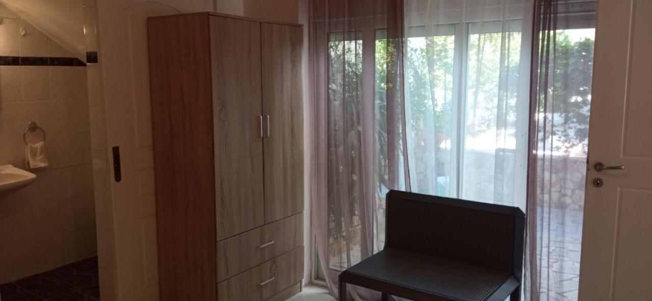 Marilen Apartman Livádia Kültér fotó